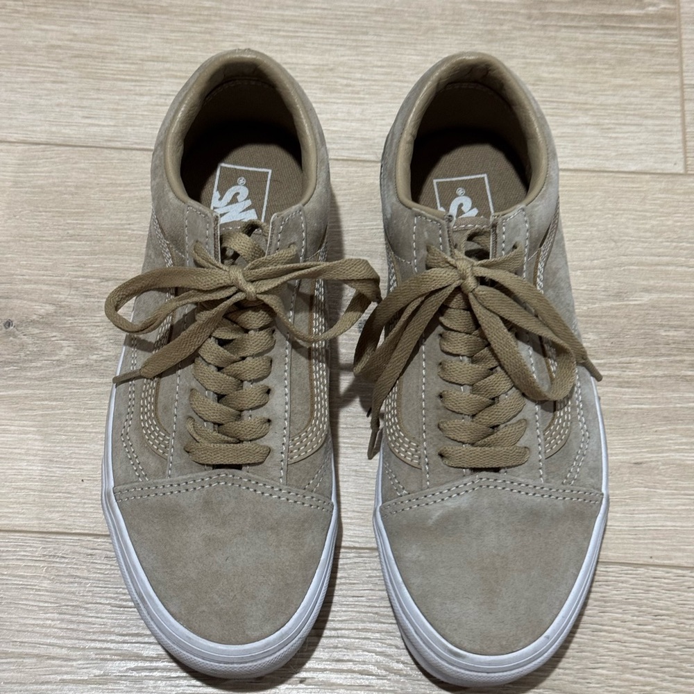 LIKE NEW Vans Unisex Tan Water-Repellant Suede Sneakers